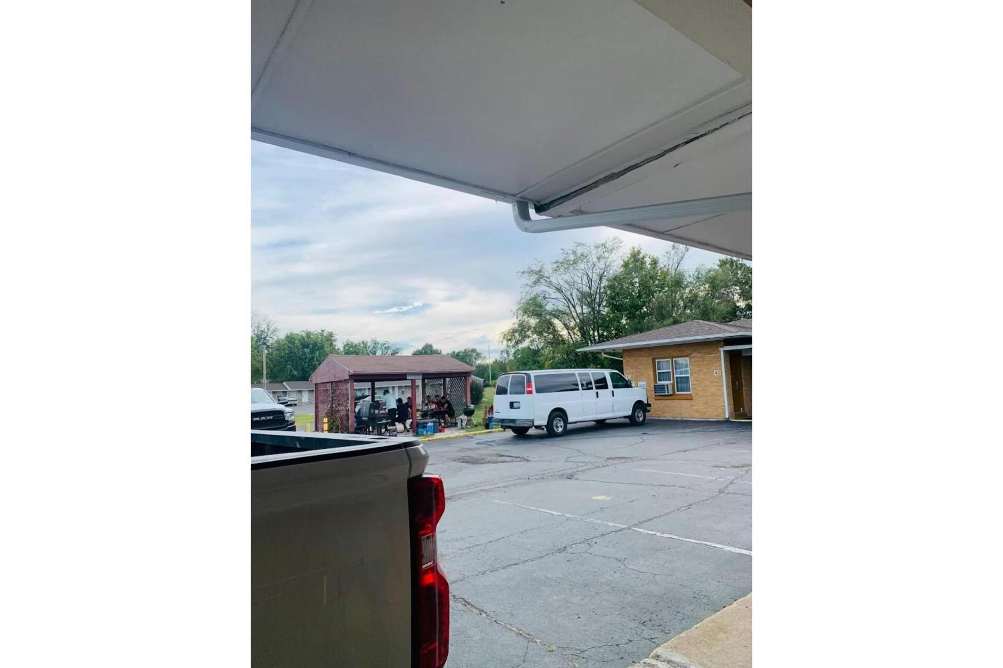 Oyo Travelier Motel Macon Exterior foto