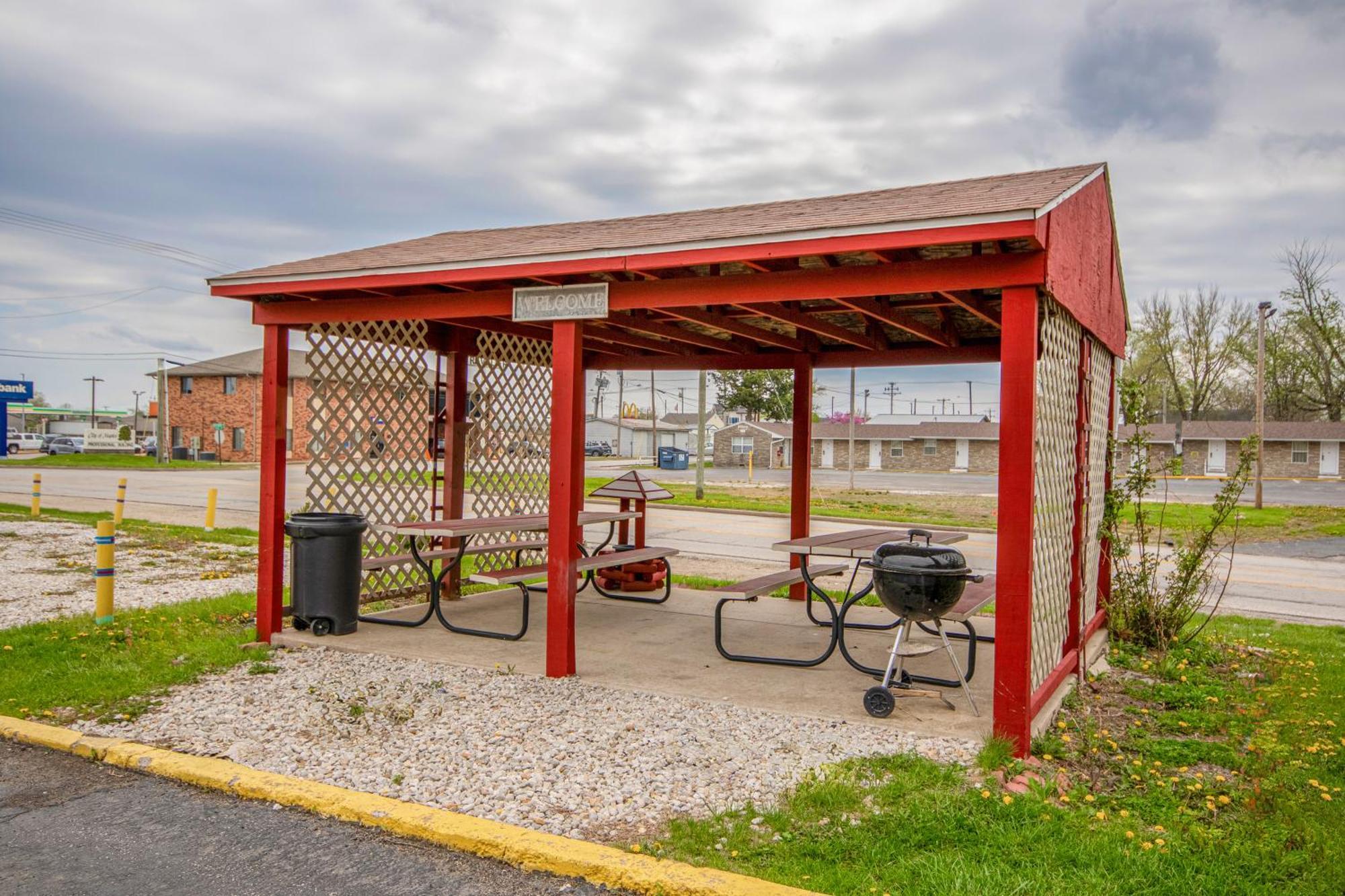 Oyo Travelier Motel Macon Exterior foto